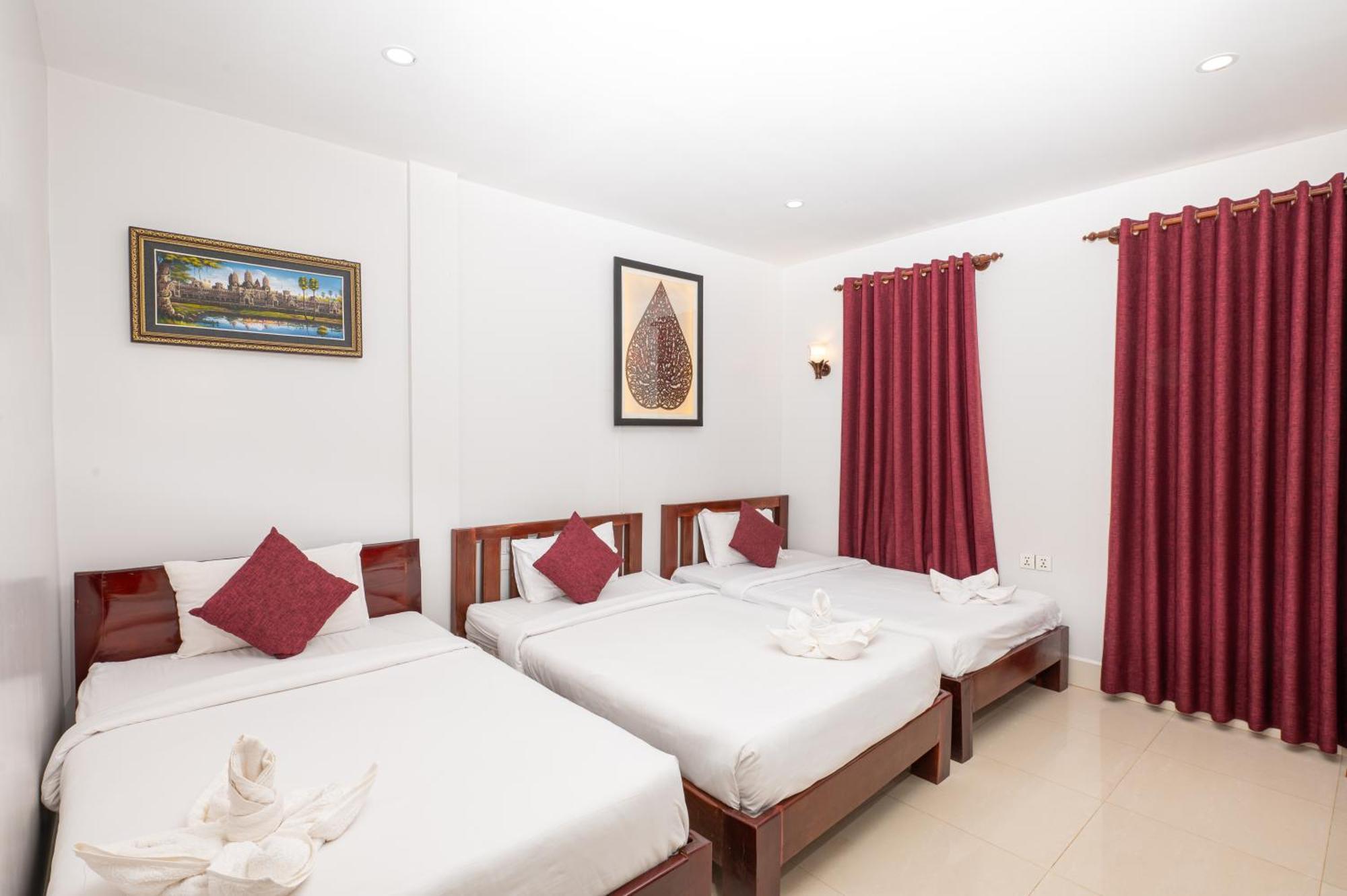 Damnak Soksan Hotel Siem Reap Exterior photo