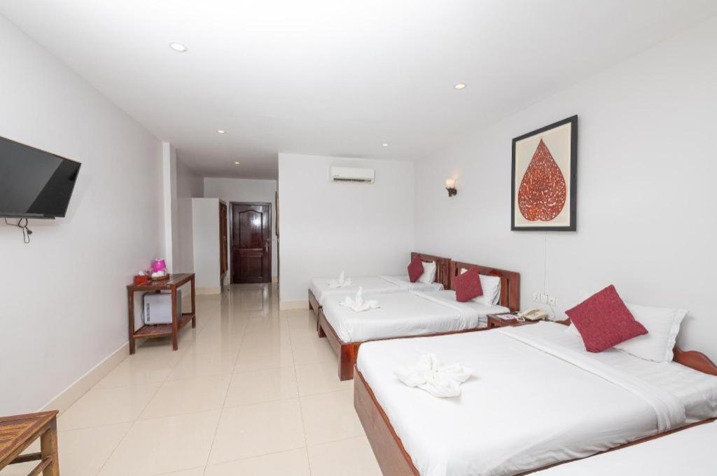Damnak Soksan Hotel Siem Reap Exterior photo