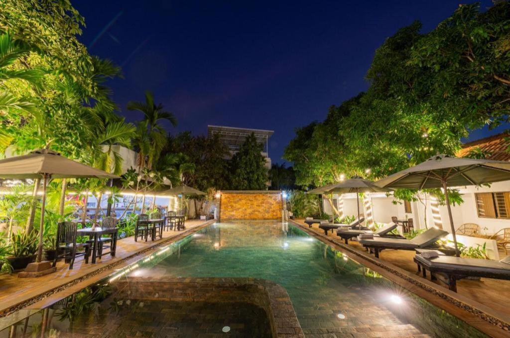 Damnak Soksan Hotel Siem Reap Exterior photo
